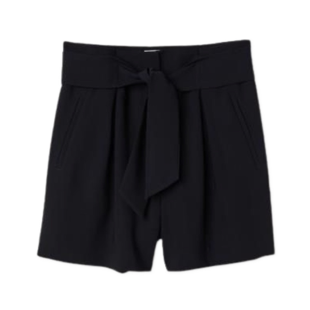🆕 NWT High Waisted Pleated Tie Up Shorts